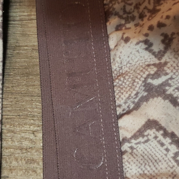 Vince Camuto-printed T-shirt and shorts Pajam - Picture 5 of 12